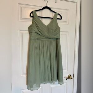 J Crew flowy sage green dress sleeveless v neck knee length